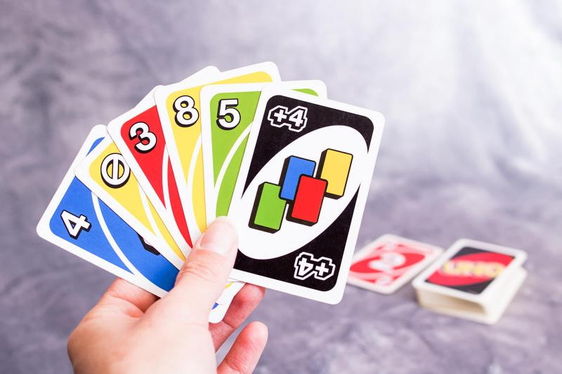 How Do You Play The Card Game Uno?
