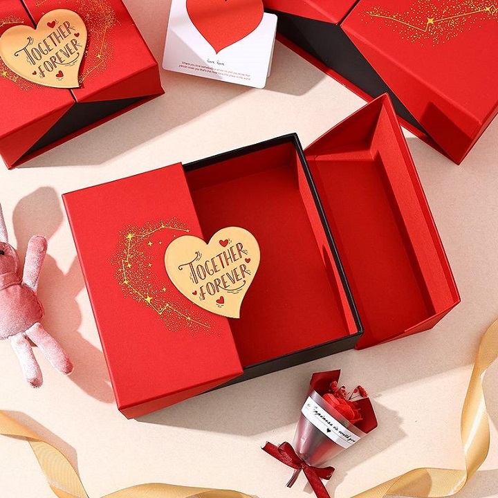 gift boxes valentines
