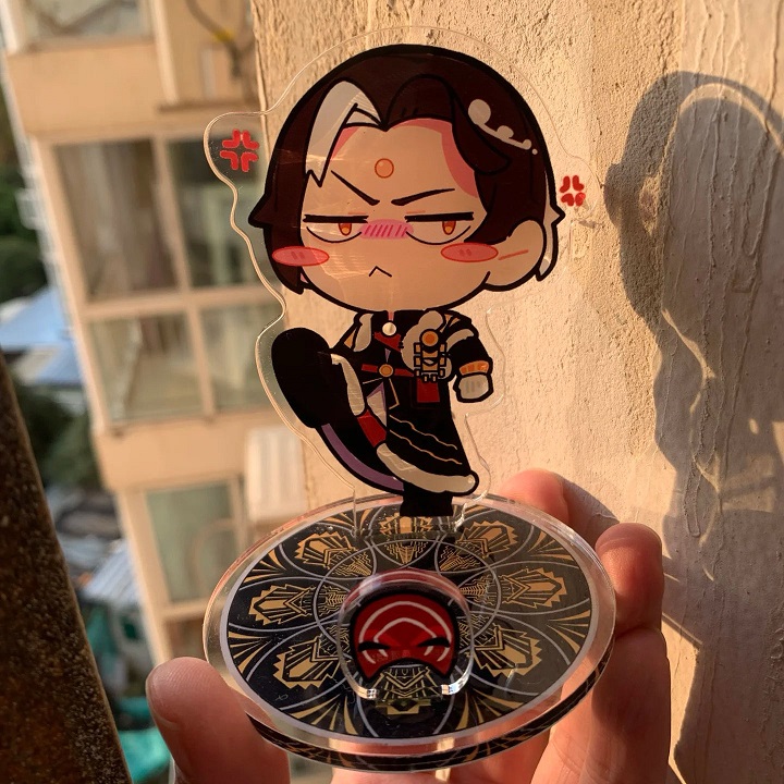 acrylic character stand with magnets