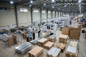 China Factory Display Stand Production.jpg