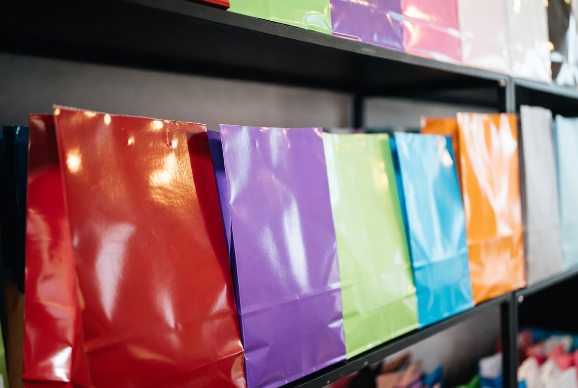 Glossy Coated Bags Display Glossy Coated Bags Display