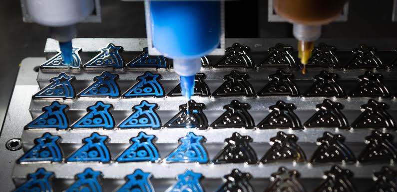 enamel pin maker2